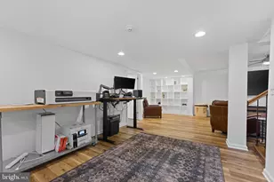 4441 Village Dr, Fairfax, VA 22030 - Photo 75