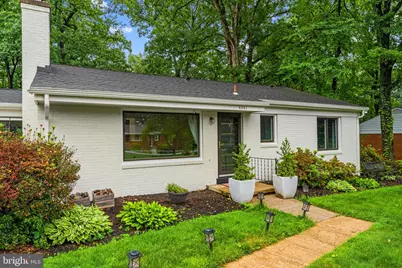 4441 Village Drive, Fairfax, VA 22030 - Photo 7