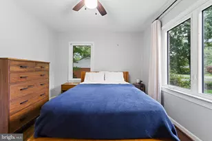 4441 Village Dr, Fairfax, VA 22030 - Photo 41