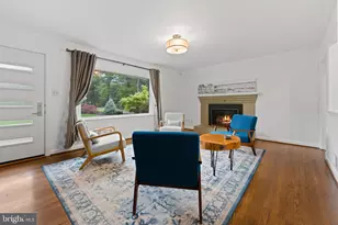 4441 Village Dr, Fairfax, VA 22030 - Photo 17