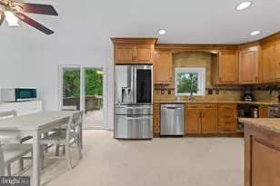 4441 Village Dr, Fairfax, VA 22030 - Photo 29