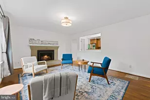 4441 Village Dr, Fairfax, VA 22030 - Photo 9
