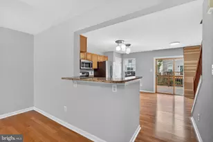 7723 Markham Grant Ln, Alexandria, VA 22315 - Photo 7