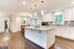 9112 Santayana Dr, Fairfax, VA 22031 - Photo 7