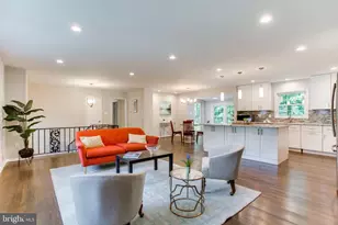 9112 Santayana Dr, Fairfax, VA 22031 - Photo 5