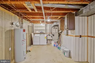 2974 Borge St, Oakton, VA 22124 - Photo 35