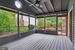3409 Cotton Top Ct, Fairfax, VA 22033 - Photo 19