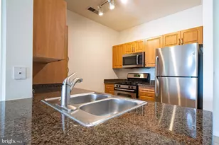 12929 Centre Park Cir, Herndon, VA 20171 - Photo 7