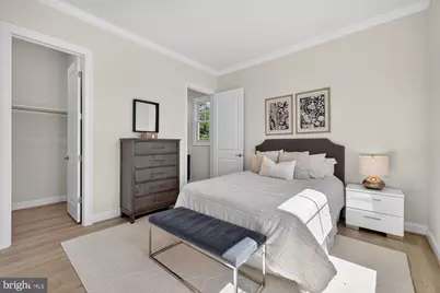 608 Roberts Drive NW, Vienna, VA 22180 - Photo 7
