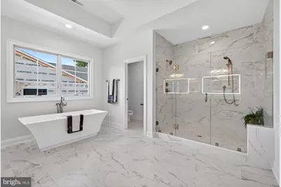 608 Roberts Drive NW, Vienna, VA 22180 - Photo 23