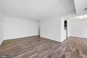 9730 Kingsbridge Dr, Fairfax, VA 22031 - Photo 13