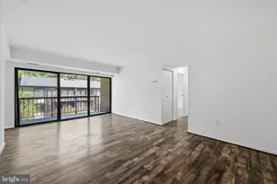 9730 Kingsbridge Dr, Fairfax, VA 22031 - Photo 11