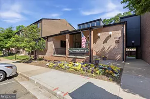 9730 Kingsbridge Dr, Fairfax, VA 22031 - Photo 35