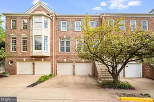 9574 Lagersfield Cir, Vienna, VA 22181 - Photo 1