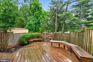 7503 Amesbury Ct, Alexandria, VA 22315 - Photo 25