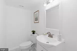 14819 Smethwick Pl, Centreville, VA 20120 - Photo 13