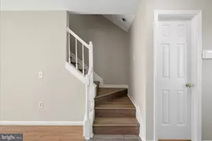 6562 Old Carriage Ln, Alexandria, VA 22315 - Photo 11