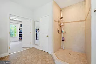 8310 Robey Ave, Annandale, VA 22003 - Photo 43