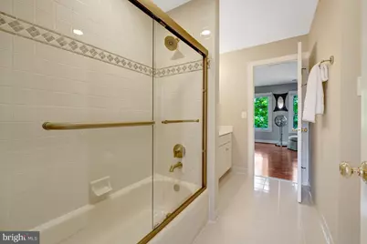 1387 Cameron Heath Drive, Reston, VA 20194 - Photo 43