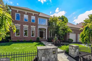 1387 Cameron Heath Dr, Reston, VA 20194 - Photo 3