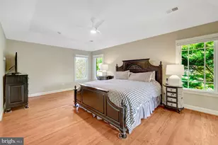 1387 Cameron Heath Dr, Reston, VA 20194 - Photo 33