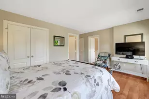 1387 Cameron Heath Dr, Reston, VA 20194 - Photo 49