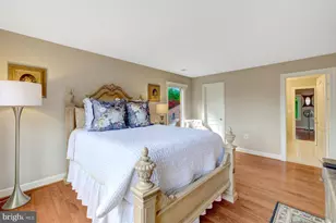 1387 Cameron Heath Dr, Reston, VA 20194 - Photo 41