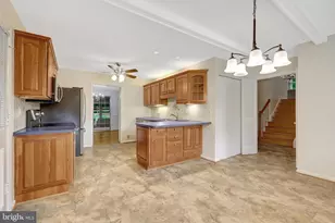 615 Kearney Ct SW, Vienna, VA 22180 - Photo 7