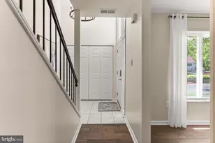 1498 Roundleaf Ct, Reston, VA 20190 - Photo 35