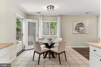 1498 Roundleaf Court, Reston, VA 20190 - Photo 19