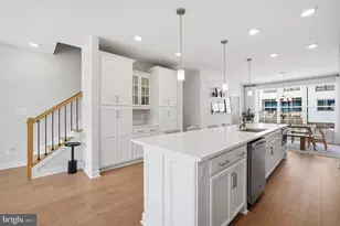 12561 Todd Ln, Fairfax, VA 22033 - Photo 13