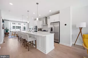 12561 Todd Ln, Fairfax, VA 22033 - Photo 11