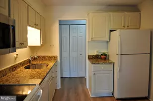 2300 Pimmit Dr, Falls Church, VA 22043 - Photo 11