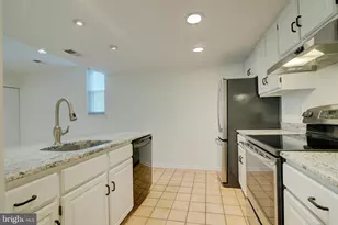 11008 Saffold Way, Reston, VA 20190 - Photo 9