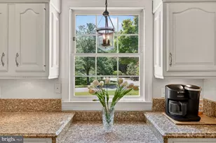 3501 Birdsboro Dr, Fairfax, VA 22033 - Photo 23