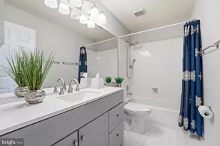 7010 Green Spring Ln, Alexandria, VA 22306 - Photo 29