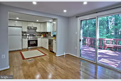 10041 Chestnut Wood Lane, Burke, VA 22015 - Photo 3