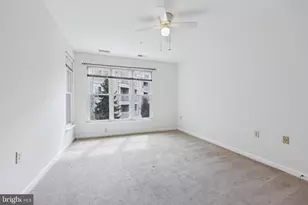 12919 Alton Square, Herndon, VA 20170 - Photo 9