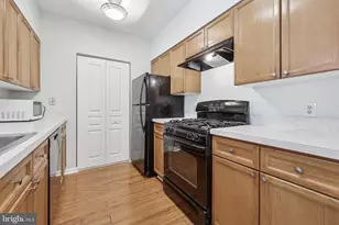 12919 Alton Square, Herndon, VA 20170 - Photo 3