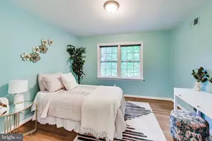 6820 Colburn Dr, Annandale, VA 22003 - Photo 31