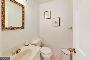 6820 Colburn Dr, Annandale, VA 22003 - Photo 21