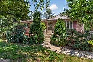 812 Grant St, Herndon, VA 20170 - Photo 1