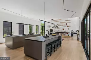 8970 Brook Rd, McLean, VA 22102 - Photo 9