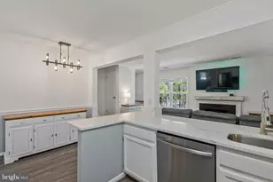 6064 Old Landing Way, Burke, VA 22015 - Photo 5