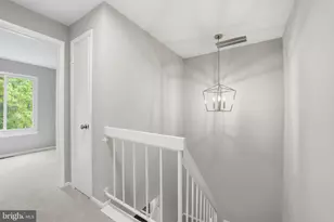 6045 Hollow Knoll Ct, Springfield, VA 22152 - Photo 21