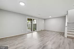 6045 Hollow Knoll Ct, Springfield, VA 22152 - Photo 23