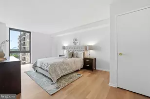 2311 Pimmit Dr, Falls Church, VA 22043 - Photo 11