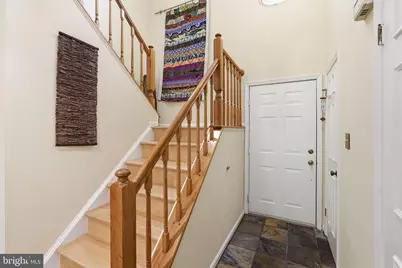6086 Heatherwood Drive, Alexandria, VA 22310 - Photo 5