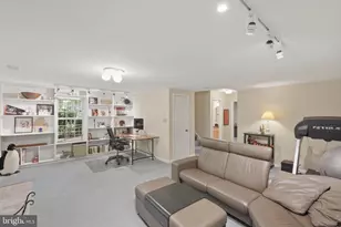 6086 Heatherwood Dr, Alexandria, VA 22310 - Photo 19