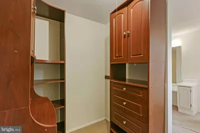 9404 Mirror Pond Drive, Fairfax, VA 22032 - Photo 5
